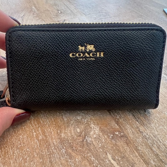 Coach Zip Around Card & Coin Case - Picture 1 of 6